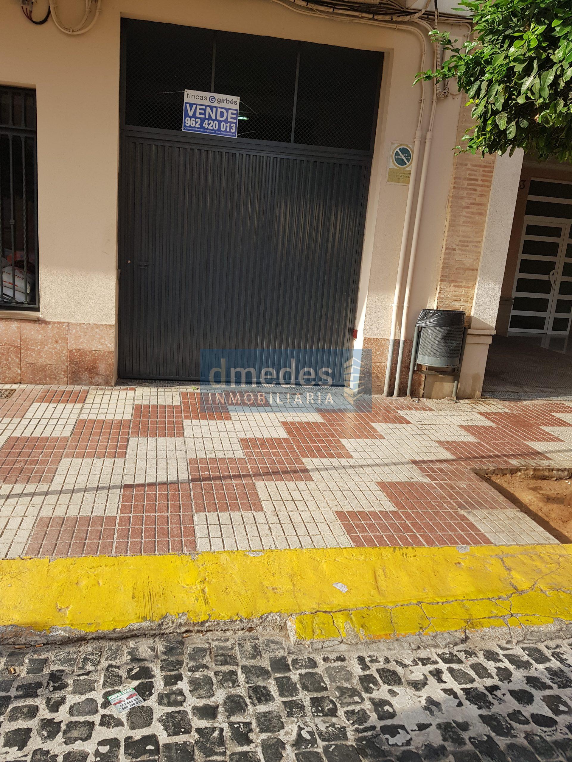 Plaza de garaje en carrer dels Arbres